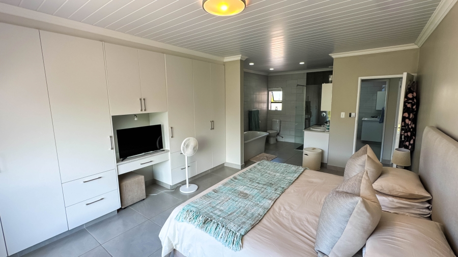 3 Bedroom Property for Sale in Dana Bay Western Cape